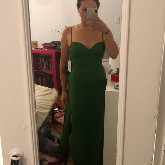 REFORMATION Melita dress in kelly green - Picture 8 of 8